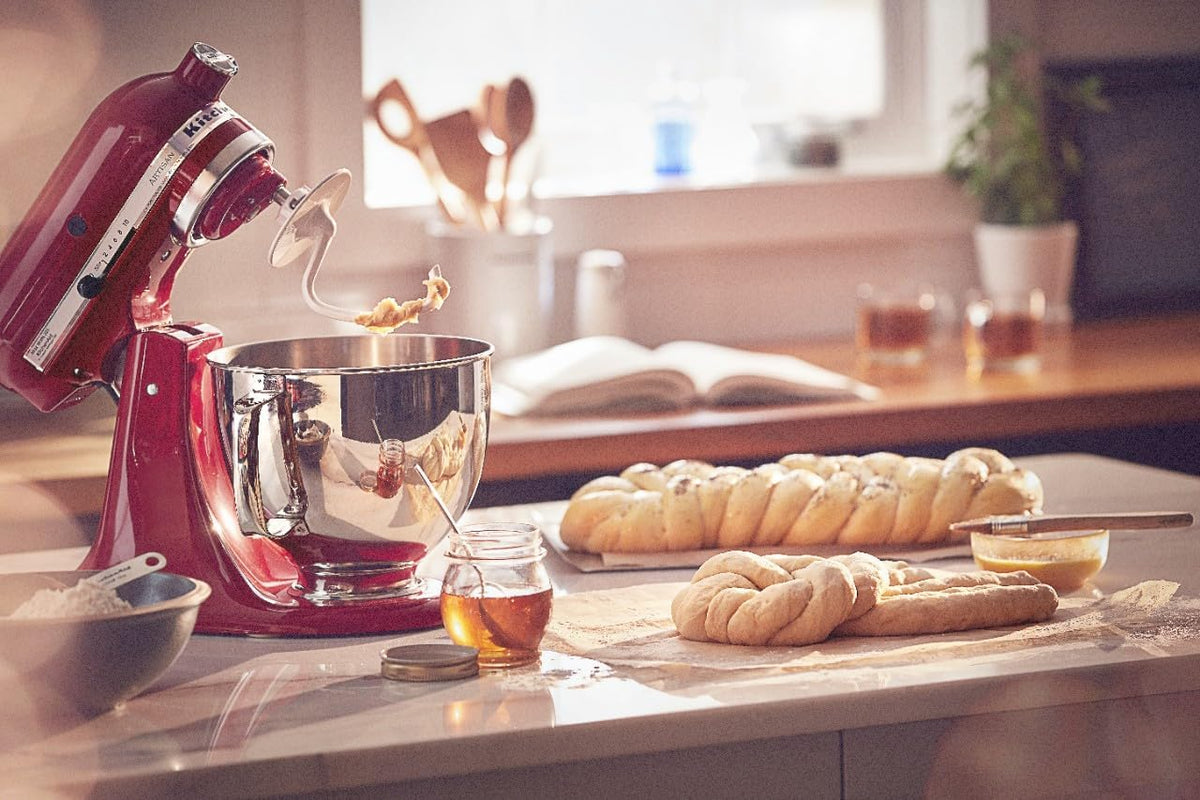 KitchenAid Artisan Series 5 Quart Tilt-Head Stand Mixer